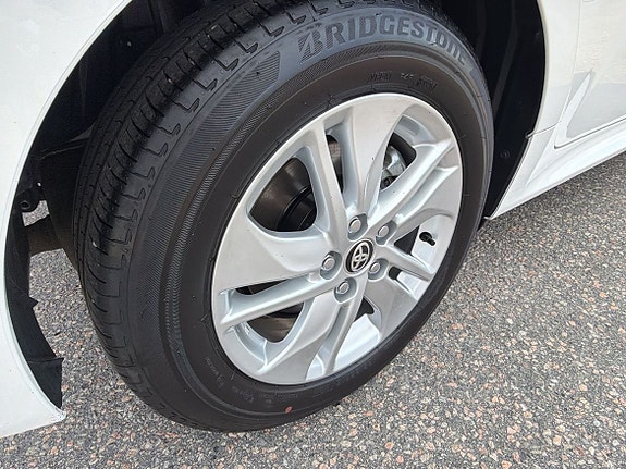 Toyota Yaris 14 of 26
