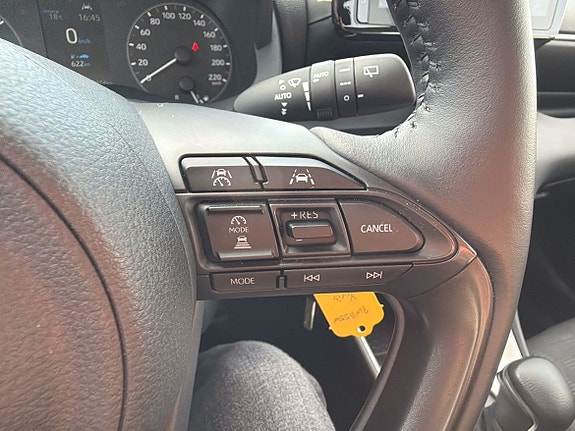 Toyota Yaris 26 of 26