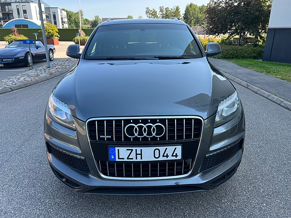 Audi Q7 9 of 10