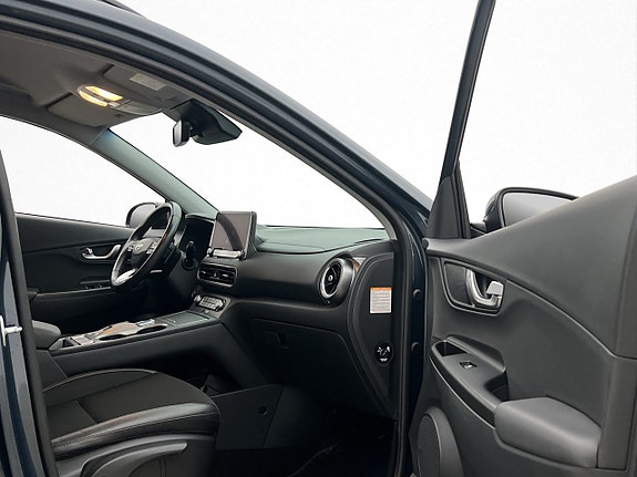 Hyundai Kona 24 of 30