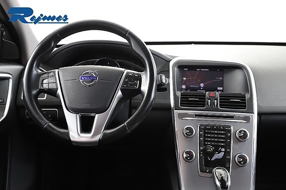 Volvo XC60 4 of 26