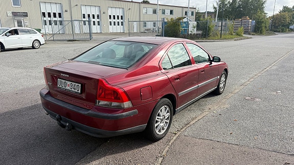 Volvo S60 5 of 11