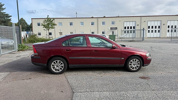 Volvo S60 4 of 11