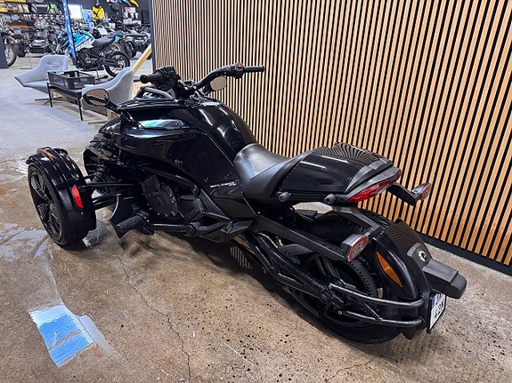 Can-Am SPYDER F3 5 of 6