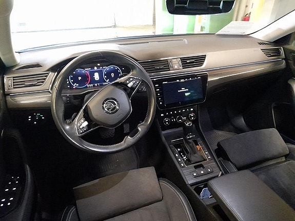 Skoda Superb 5 of 7