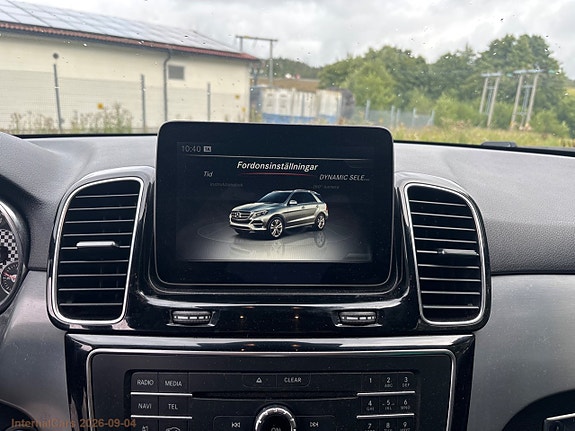 Mercedes-Benz GLE350 de 12 of 21
