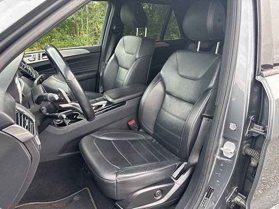 Mercedes-Benz GLE350 de 16 of 21