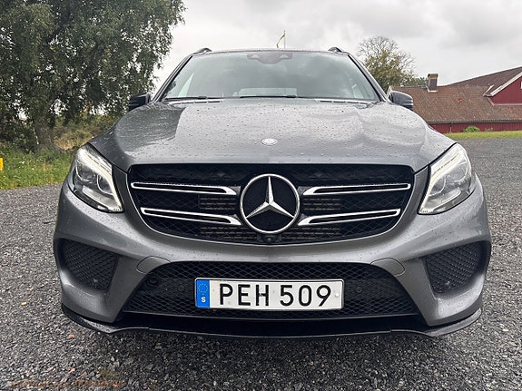 Mercedes-Benz GLE350 de 2 of 21