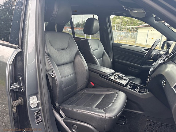 Mercedes-Benz GLE350 de 18 of 21