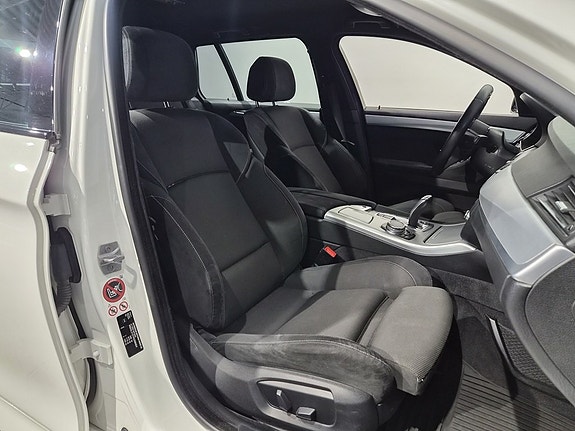 BMW 520d 9 of 21