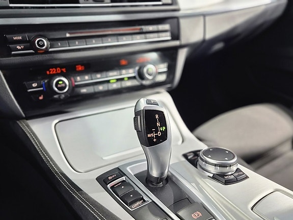 BMW 520d 15 of 21