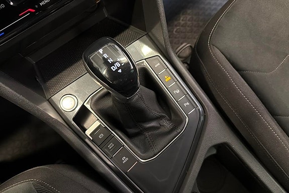 Volkswagen Tiguan 12 of 24