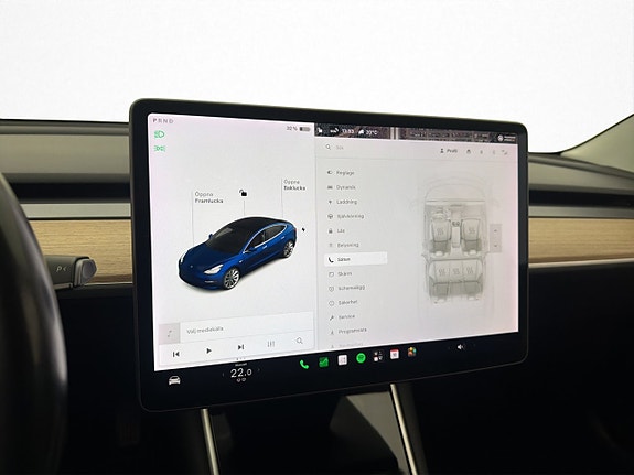 Tesla Model 3 26 of 30