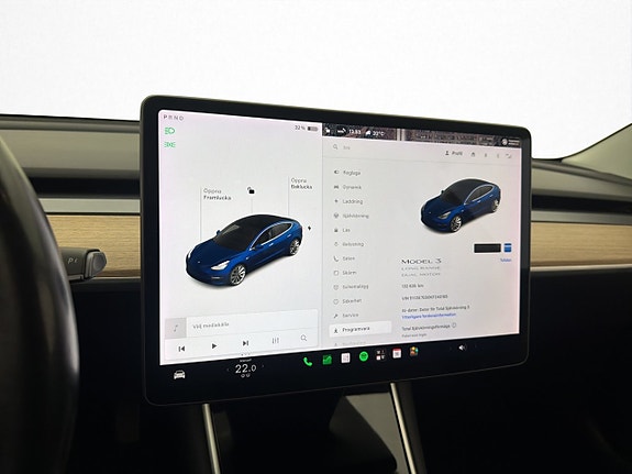 Tesla Model 3 29 of 30