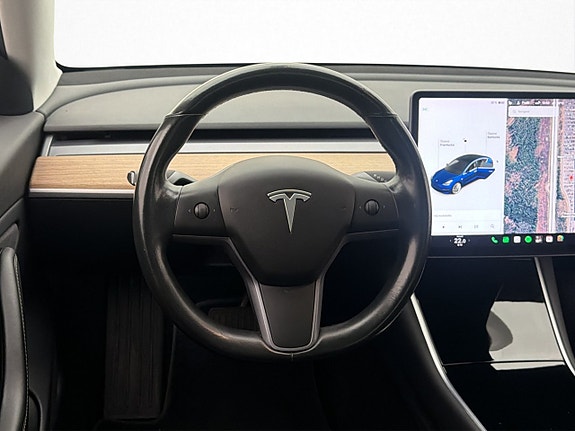 Tesla Model 3 13 of 30