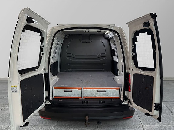 Volkswagen Caddy 10 of 12
