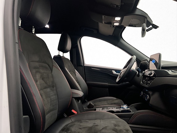 Ford Kuga 25 of 30