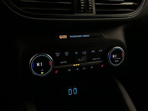 Ford Kuga 22 of 30