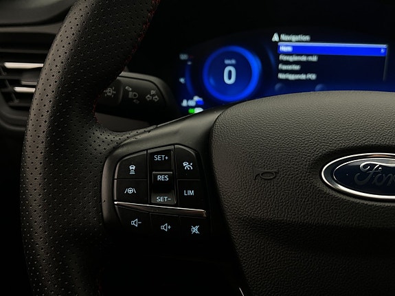 Ford Kuga 15 of 30
