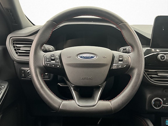 Ford Kuga 14 of 30