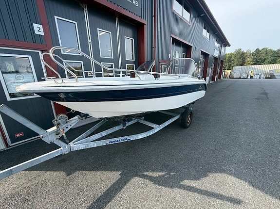 Yamarin 4730 – Yamaha 50 hk 4-takt – 2000 6 of 11