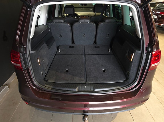 Volkswagen Sharan 18 of 18