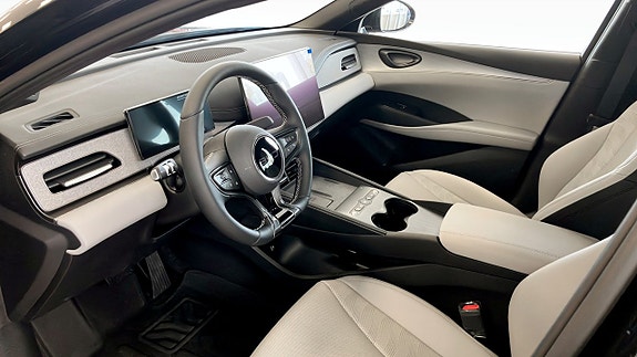 BYD Seal 6 7 of 9