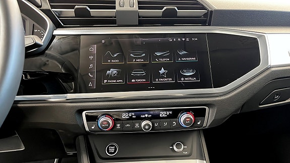 Audi Q3 9 of 15