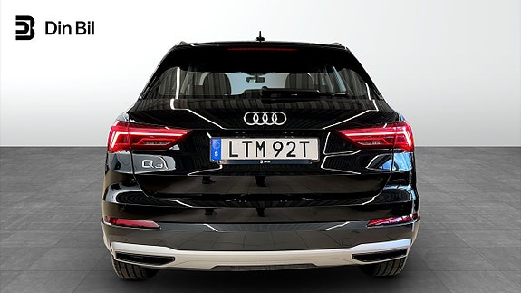 Audi Q3 5 of 15