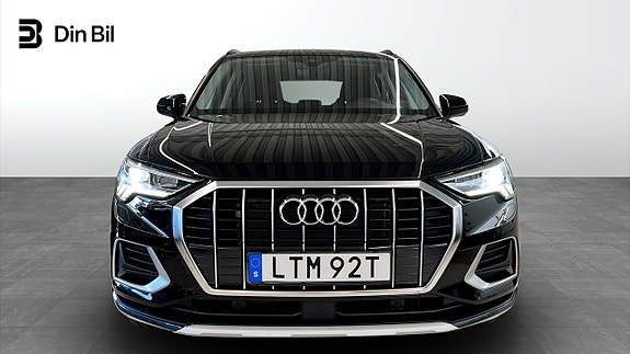 Audi Q3 4 of 15