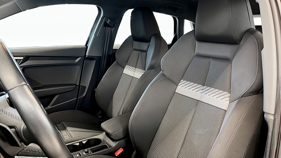 Audi A3 8 of 15