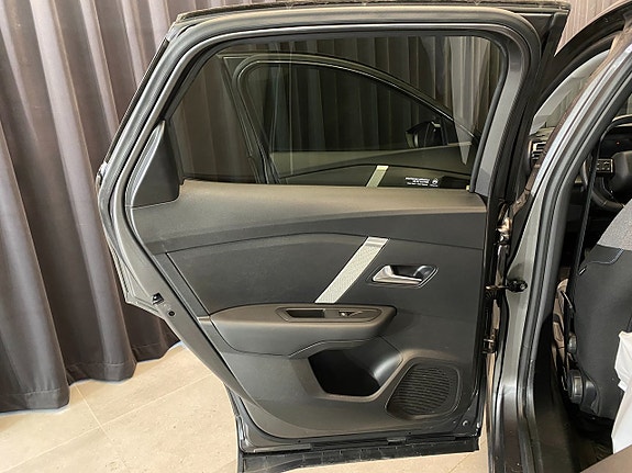Citroen C4 X 23 of 30