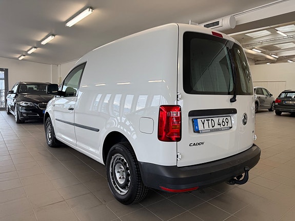 Volkswagen Caddy 10 of 23