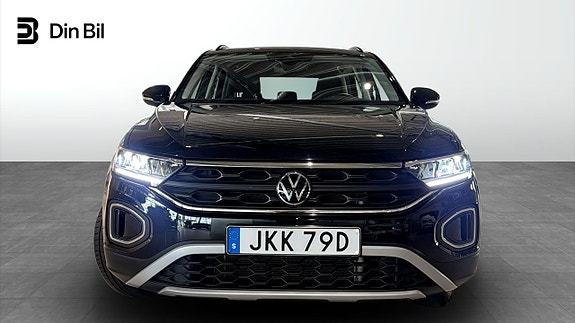 Volkswagen T-Roc 4 of 12