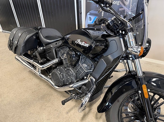 Indian Scout Sixty Väskor, slipon 5 of 5