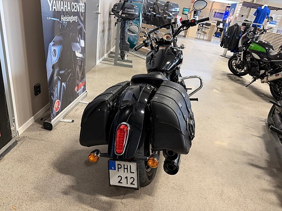 Indian Scout Sixty Väskor, slipon 3 of 5