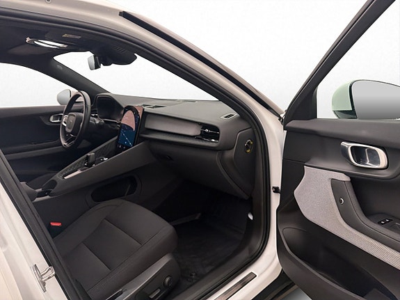 Polestar 2 24 of 30