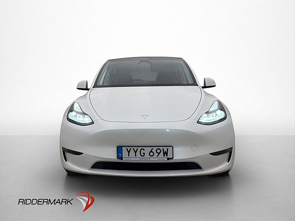 Tesla Model Y 3 of 30
