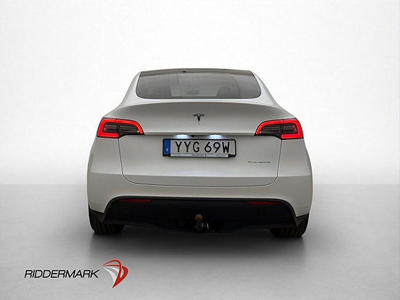 Tesla Model Y 6 of 30
