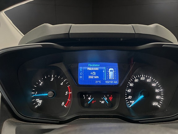 Ford Transit Custom 18 of 28