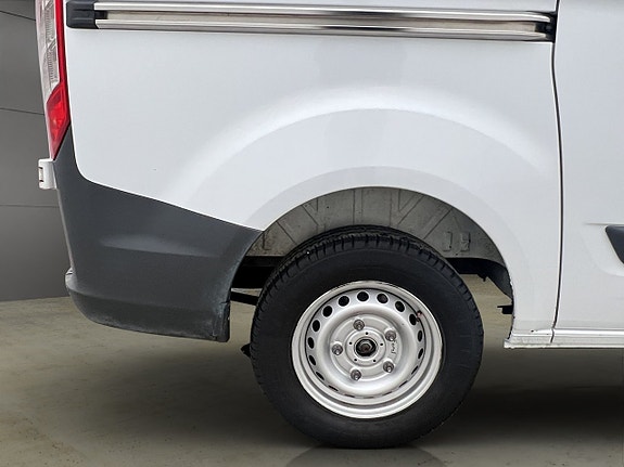 Ford Transit Custom 27 of 28