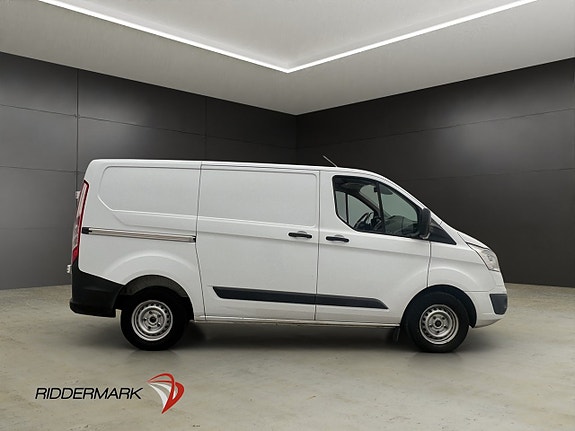 Ford Transit Custom 2 of 28