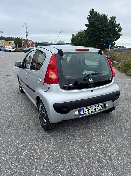 Peugeot 107 4 of 5