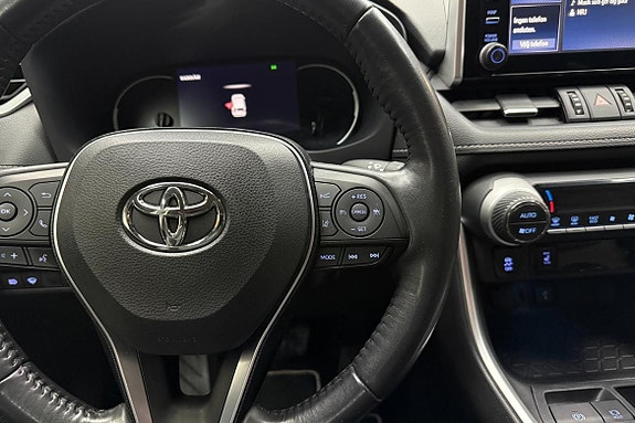 Toyota RAV4 11 of 19
