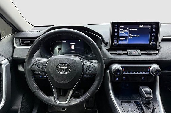 Toyota RAV4 19 of 19