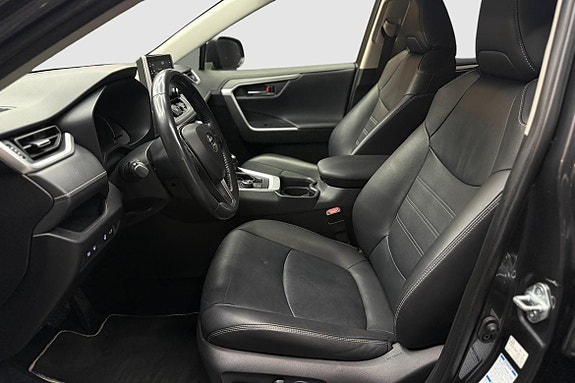 Toyota RAV4 16 of 19