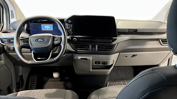 Ford Custom Tourneo 4 of 12