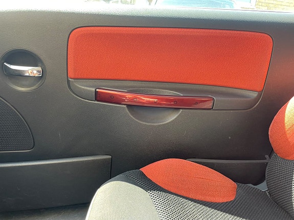 Citroen C2 8 of 9