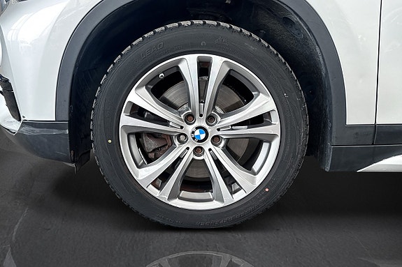 BMW X1 9 of 18