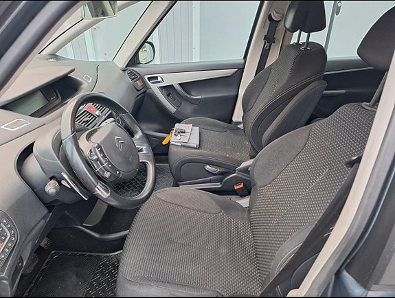 Citroen C4 Picasso 11 of 14